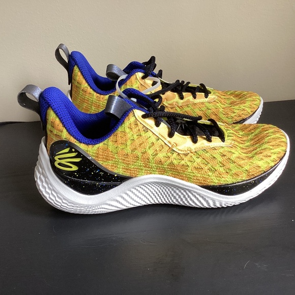 UNDER ARMOUR CURRY 10 MENS 10, WOMENS 11.5 BLACK YELLOW BASKETBALL - Picture 1 of 6